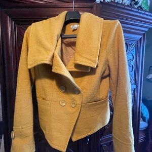 Stylish Yellow Double-Breasted Women's Jacket